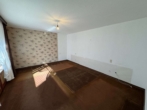Schlafzimmer - Gepflegtes EFH, Waldrandlage mit Fernblick, in Heimbach, OT Hausen zu verkaufen