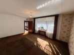 Schlafzimmer - Gepflegtes EFH, Waldrandlage mit Fernblick, in Heimbach, OT Hausen zu verkaufen