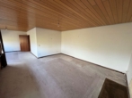 Wohnzimmer - Gepflegtes EFH, Waldrandlage mit Fernblick, in Heimbach, OT Hausen zu verkaufen