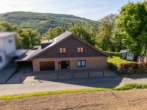 Esser Immobilien Mavic3MinniPr - Großzügiges, modernisiertes und sehr gepflegtes Einfamilienhaus, in ruhiger Lage von Obermaubach