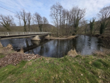 Baugrundstück am Ufer der Rur, in Hürtgenwald im OT Zerkall zu verkaufen, 52393 Hürtgenwald, Wohngrundstück