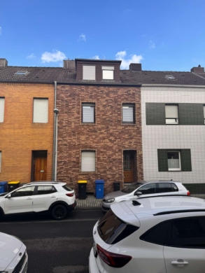 Grundsolides EFH mit Garage, direkt in Düren zu verkaufen, 52349 Düren, Reihenmittelhaus
