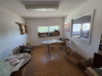 Büro - Sanierungsbedürftiges Haus mit angrenzender Halle zu verkaufen