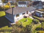 Esser Immobilien Mavic3MinniPr - Gepflegter Bungalow, mit Fernblick und großzügigem Grundstück in Heimbach zu verkaufen