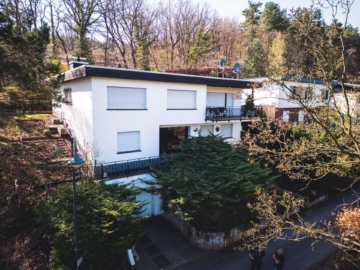 Gepflegtes EFH, Waldrandlage mit Fernblick, in Heimbach, OT Hausen zu verkaufen, 52396 Heimbach, Einfamilienhaus