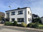 Hausansicht - Gepflegtes 2 Familienhaus, direkt in Kreuzau zu verkaufen