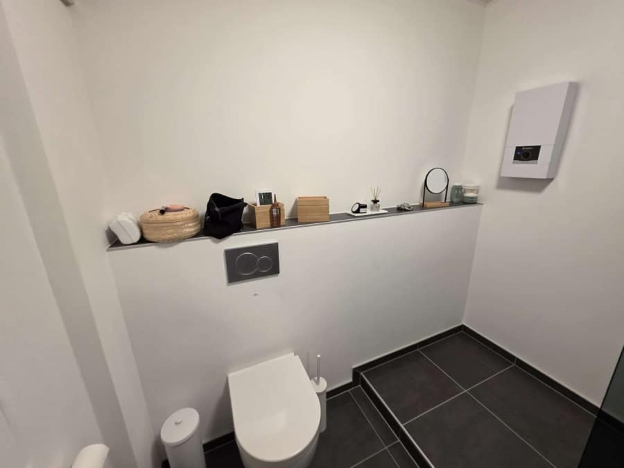Badezimmer - Moderne 3 Zimmerwohnung mit 2 Balkonen und Garage, in Düren – Gürzenich zu verkaufen