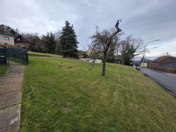 Schönes Grundstück mit Garage und Fernblick, in Nideggen-Rath zu verkaufen, 52385 Nideggen, Wohngrundstück