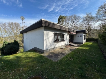 Gepflegtes EFH, Waldrandlage mit Fernblick, in Heimbach, OT Hausen zu verkaufen, 52396 Heimbach, Einfamilienhaus